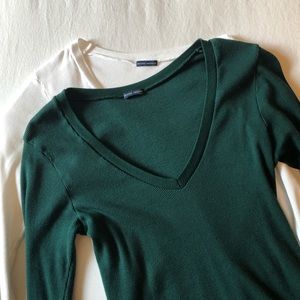 (2) Brandy Melville Long sleeve Leah tops [BUNDLE]